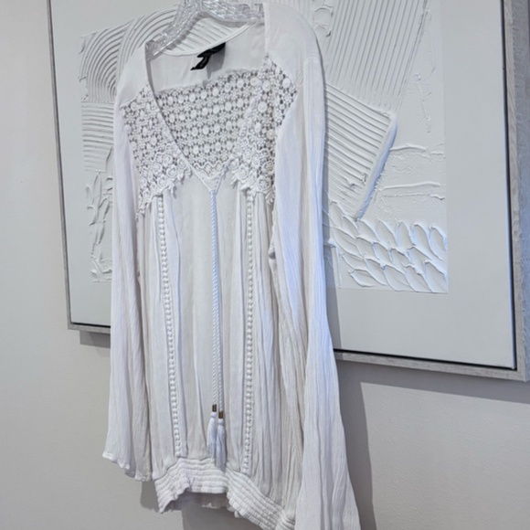 New Direction Women's SZ LWhite Long Sleeve Boho Peasant Top Lace Front Tie - Picture 2 of 10